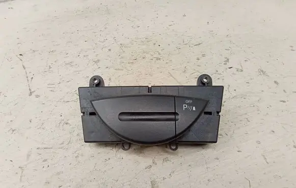Mercedes-Benz E W211 Parking (PDC) sensor switch 2118216958 03751202