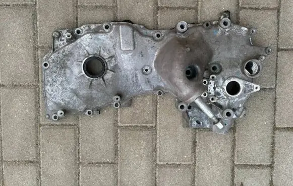 Renault Twingo III Timing belt guard (cover) 135022632R 155026939R