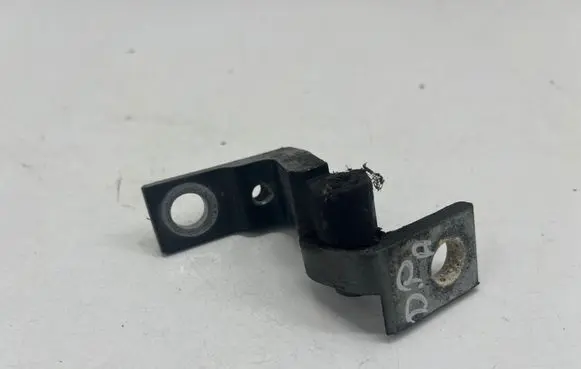 Audi Q3 F3 Front door lower hinge 8W0833404A