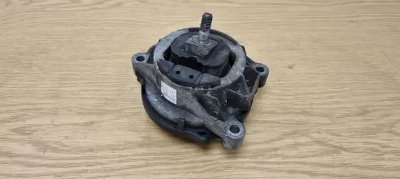 BMW 1 F20 F21 Engine mount bracket 6856183