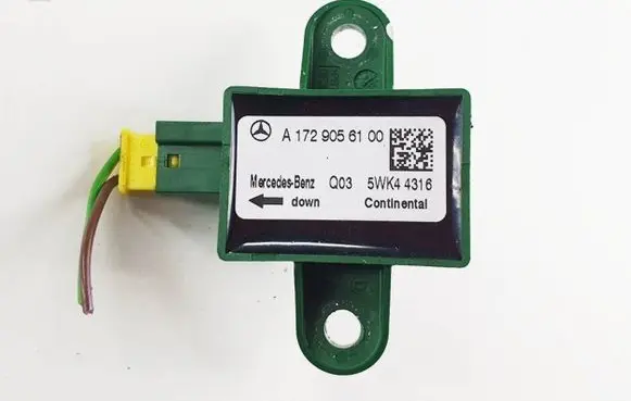 Mercedes-Benz E W212 Airbag deployment crash/impact sensor A1729056100 5WK44316