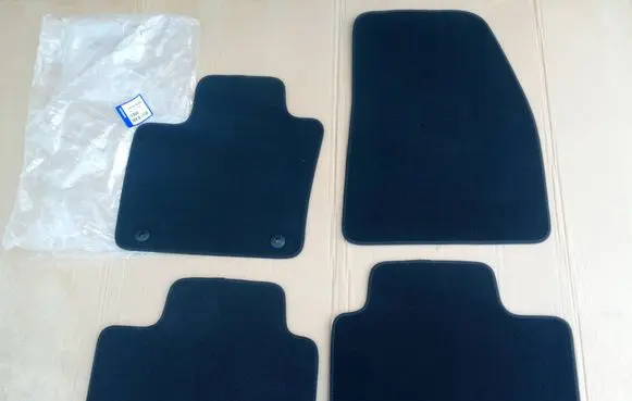 Volvo XC40 Car floor mat set 32357638 NE69083