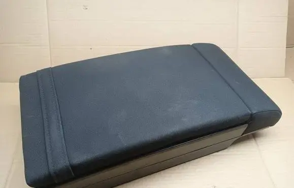 Volkswagen PASSAT B7 Rear seat armrest 3AF885205