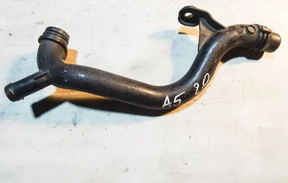 Engine coolant pipe/hose