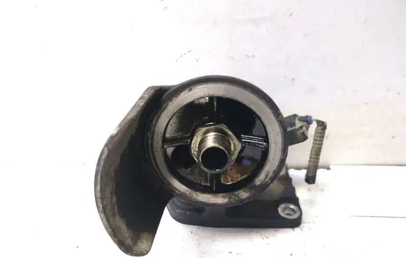 Toyota Hilux (AN120, AN130) Oil filter mounting bracket DSC5