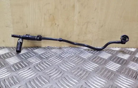 Audi A5 8T 8F Fuel line pipe
