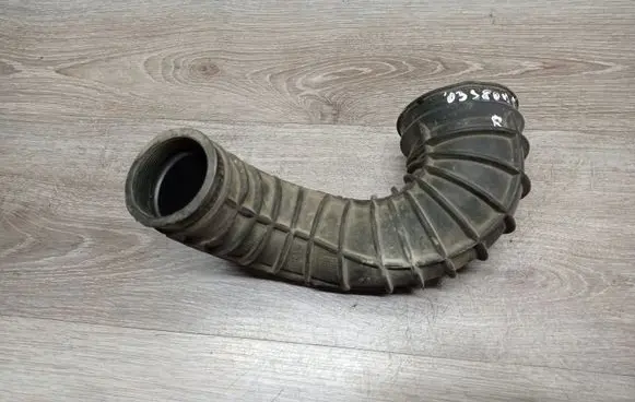 Volvo S80 Air intake duct part 8634148