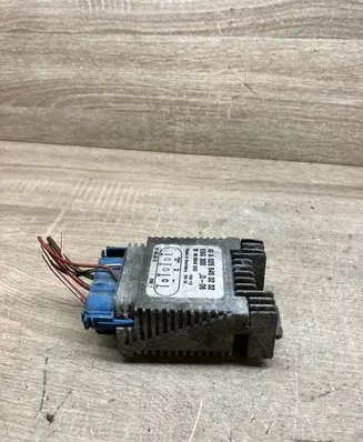 Mercedes-Benz A W168 Coolant fan relay A0255453232 898940000