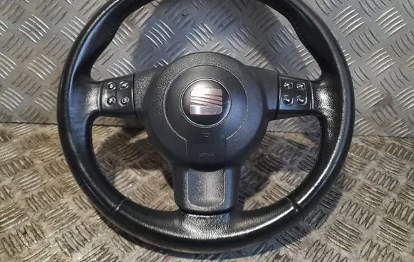 Seat Leon (1P) Steering wheel