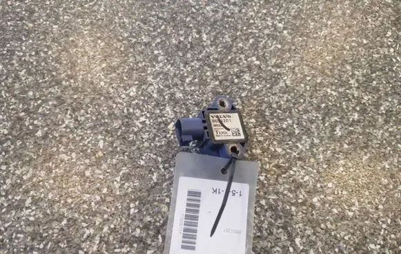 Volvo V50 Airbag deployment crash/impact sensor 8651201
