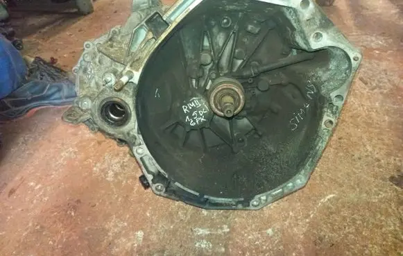 Renault Megane II Manual 6 speed gearbox t4a001