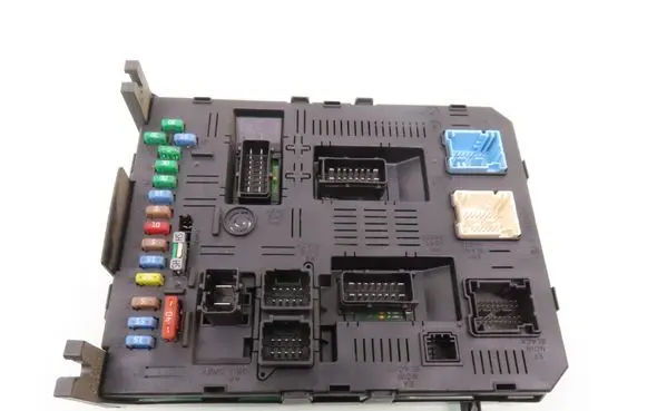 Citroen C4 I Central body control module 9661940480
