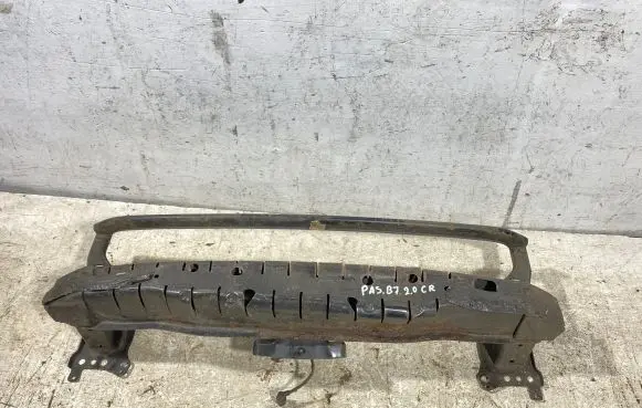 Volkswagen PASSAT B7 Front bumper cross member
