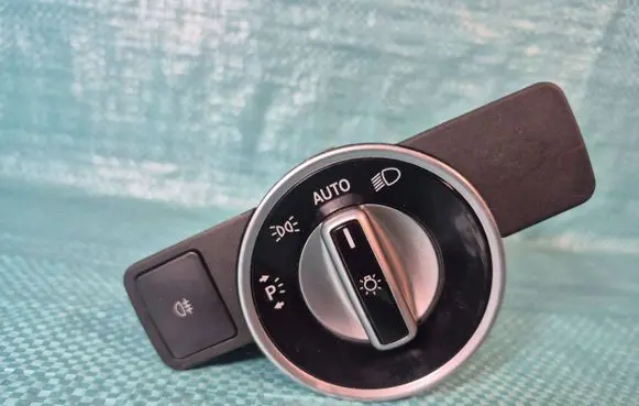 Mercedes-Benz B W246 W242 Light switch A2129050551 10091531 1343