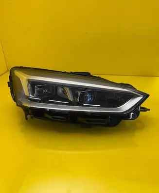 Audi A5 Headlight/headlamp 8W6941036E