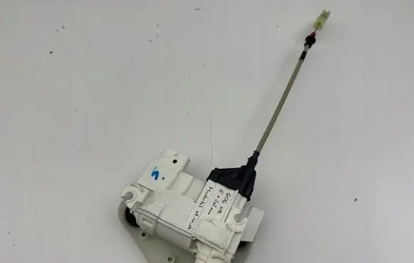 BMW X6 G06 Rear door soft close latching motor 7474645