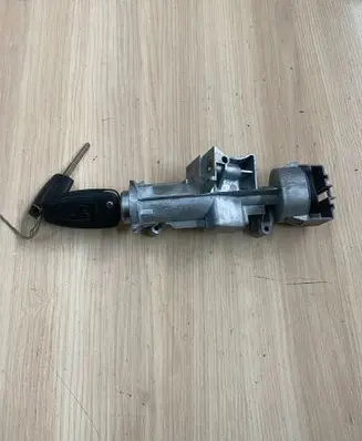 Ford Transit Ignition lock 882416B