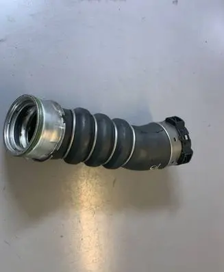 BMW 1 E81 E87 Intercooler hose/pipe 7797480