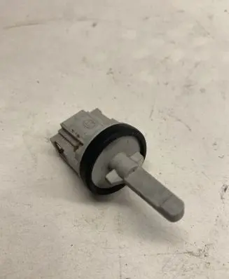 Audi A3 S3 8P Oil temperature sensor 585507