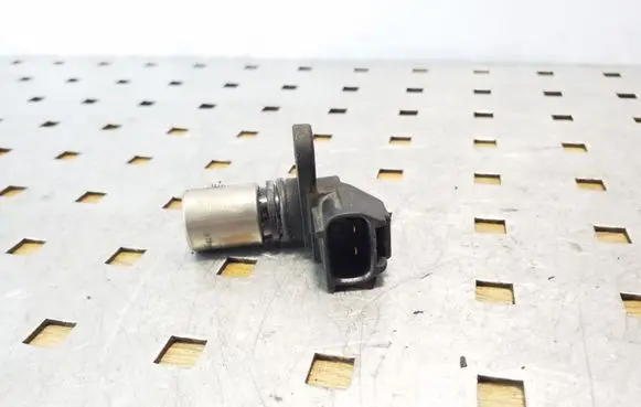 Toyota Land Cruiser (J120) Camshaft position sensor 9091905052 0296001160