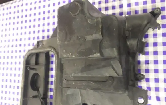 Audi A4 S4 B7 8E 8H Other engine bay part