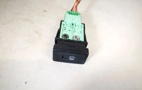 Suzuki SX4 Fog light switch r2342