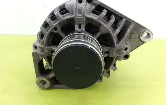 Renault Scenic I Generator/alternator 8200054588