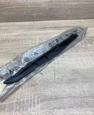 Seat Cordoba (6K) Rear bumper mounting bracket 6K5807184