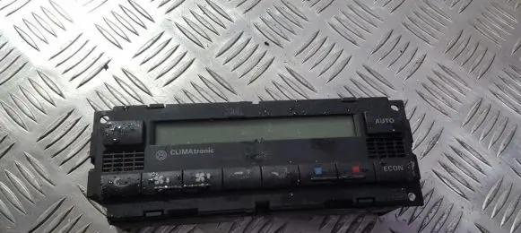 Volkswagen PASSAT B5 Climate control unit