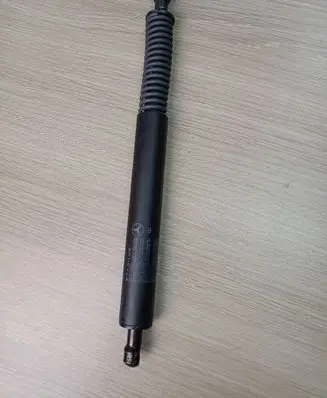 Mercedes-Benz E W124 Tailgate strut 