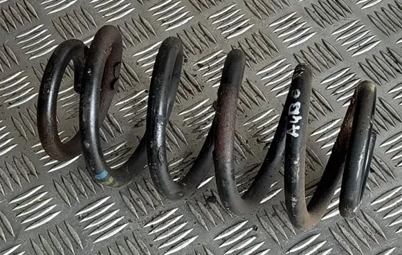Audi A4 S4 B6 8E 8H Front coil spring 