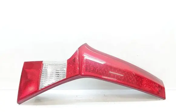 Volvo V70 Tailgate rear/tail lights