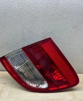 Mercedes-Benz E W211 Tailgate rear/tail lights A2118201464