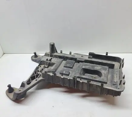 Volkswagen Caddy Battery tray 1K0915333