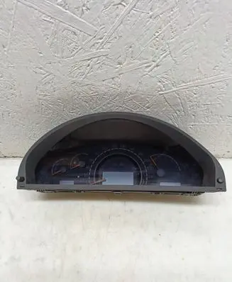 Speedometer (instrument cluster)