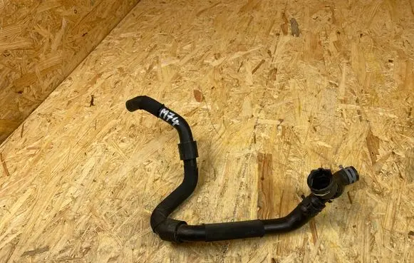 Audi A3 S3 8V Engine coolant pipe/hose 5Q0122058C