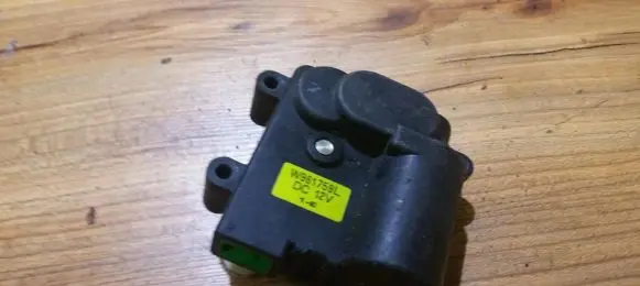 Honda Civic Air flap motor/actuator W961759L 1-E