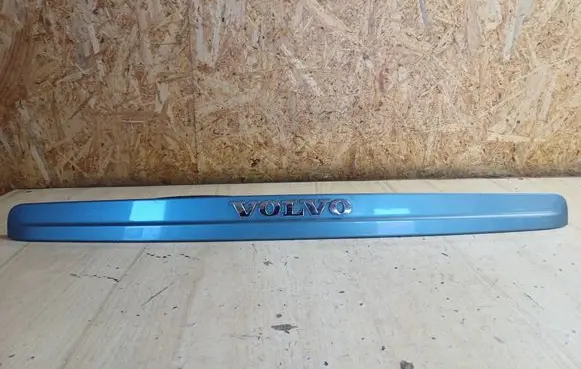 Volvo V50 Trunk door license plate light bar 30753026