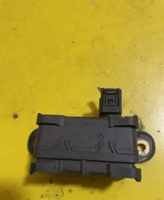 Mercedes-Benz S W221 ESP acceleration yaw rate sensor A0045422118 0045422118