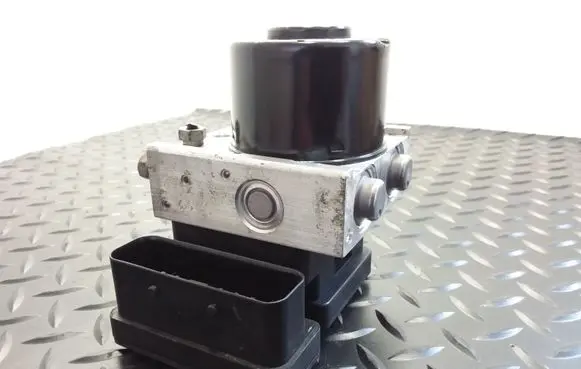 Ford Focus ABS Pump 3M512M110JA 10097001243 10020700714
