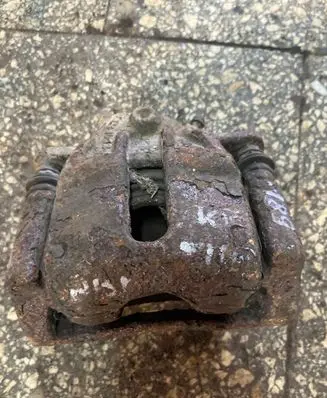 Opel Insignia A Front brake caliper
