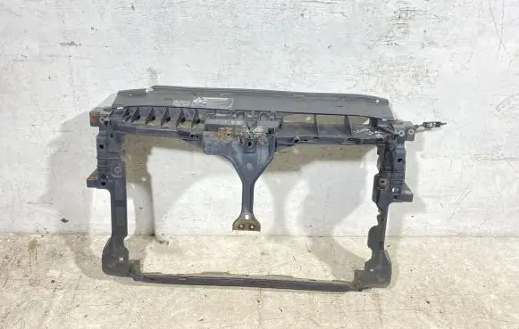 Volkswagen Tiguan Radiator support slam panel 5n0010607a