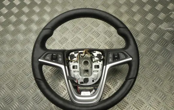 Opel Astra J Steering wheel 13387036