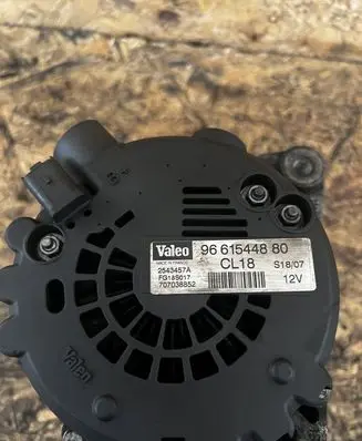 Citroen C4 I Generator/alternator 9661544880