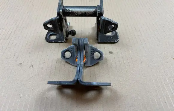 Tesla Model X Front door hinge set I120038
