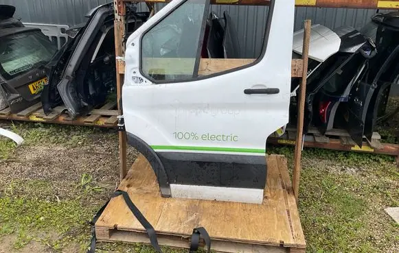 Ford E-Transit Front door