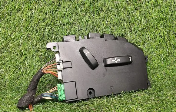 Volvo XC60 Seat control switch 30659875