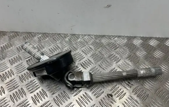 BMW M5 F90 Steering column universal joint 6878190