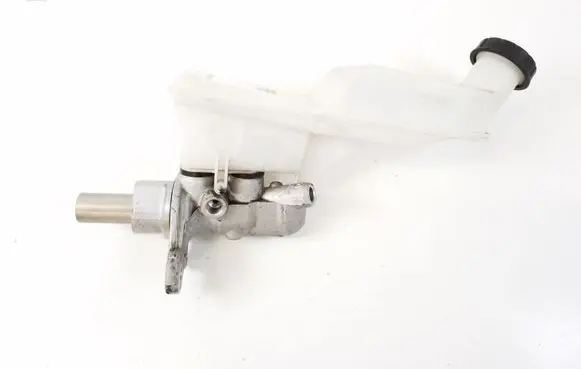 Mercedes-Benz B W246 W242 Master brake cylinder A2464300101