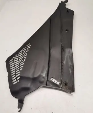 BMW M4 F82 F83 Wiper trim 8059698